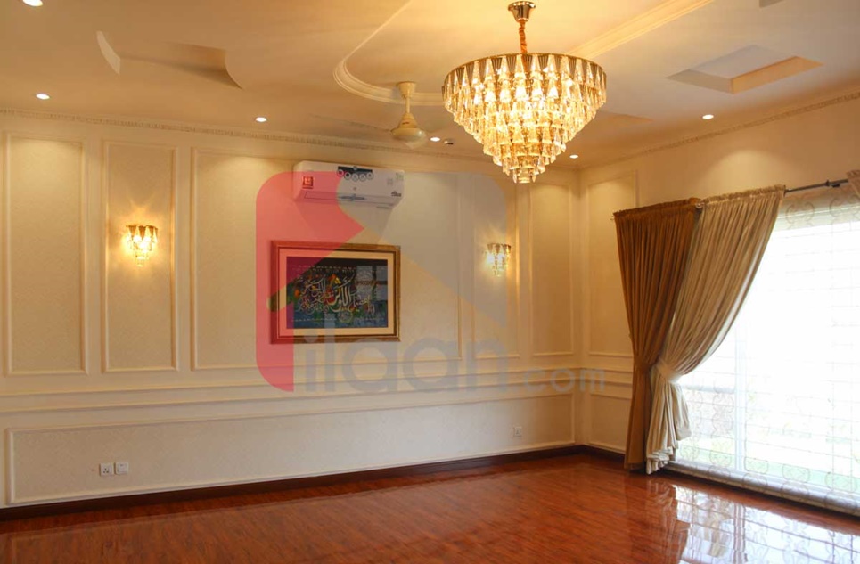 1 Kanal House for Sale in Block E, Phase 6, DHA Lahore