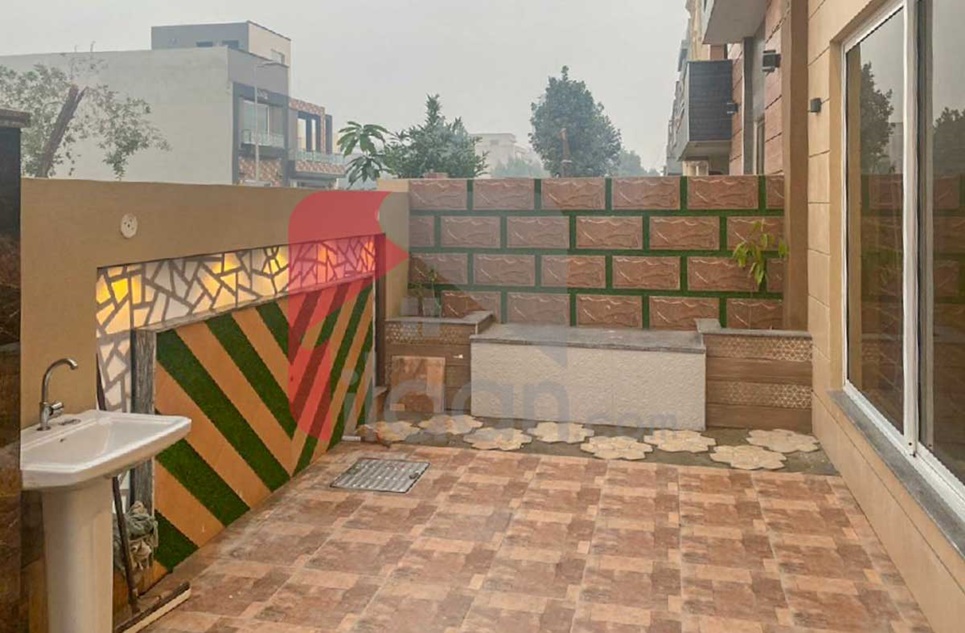 10 Marla House for Sale in Central Block, Bahria Orachard, Lahore 