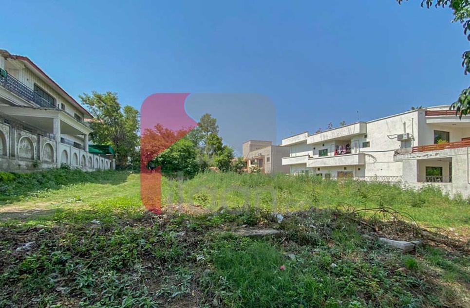 600 Sq.yd Plot for Sale in F-10, Islamabad