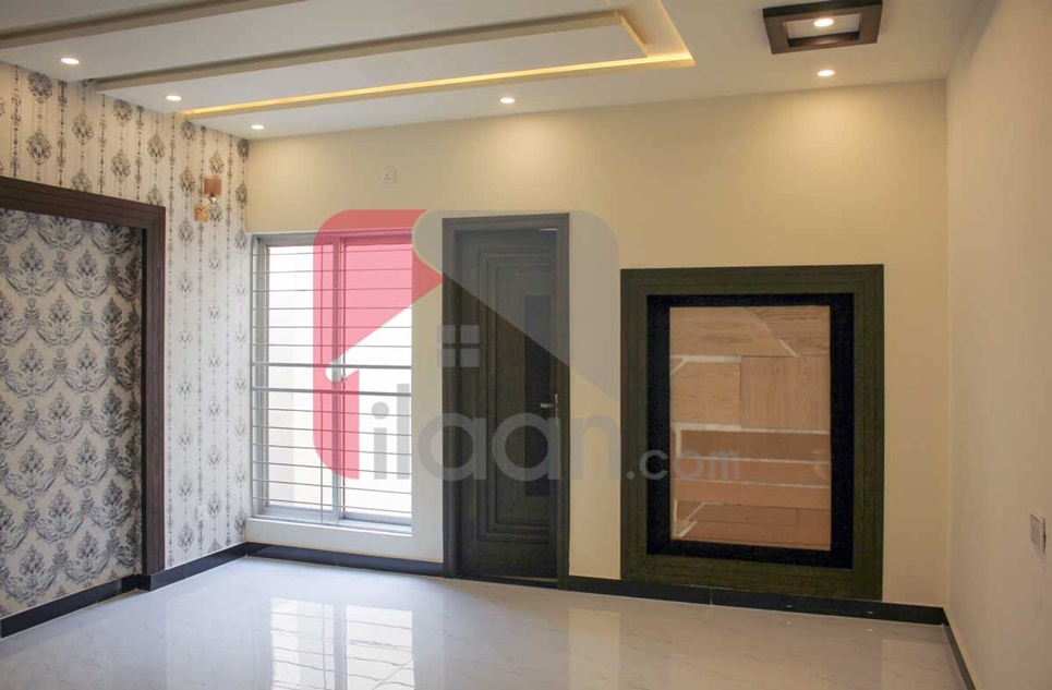 10 Marla House for Sale in Architects Engineers Housing Society, Lahore