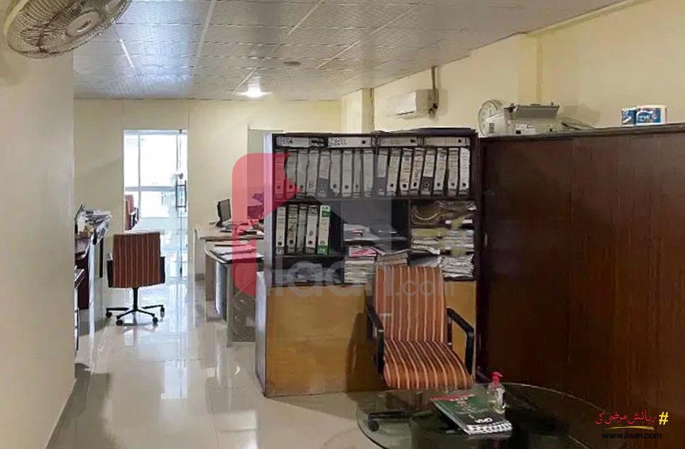 100 Sq.yd Office for Rent in Zamzama Commercial Area, Phase 5, DHA Karachi