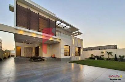 1000 Square Yard House for Sale in Phase 8, DHA, Karachi