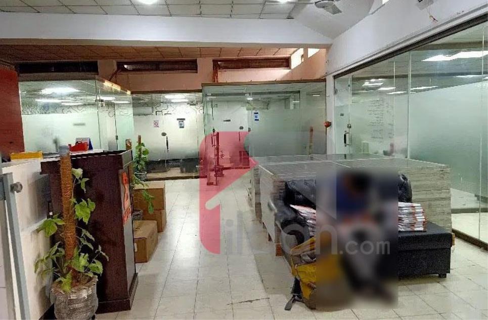 9000 Sq.ft Office for Rent in Phase 2, Johar Town, Lahore