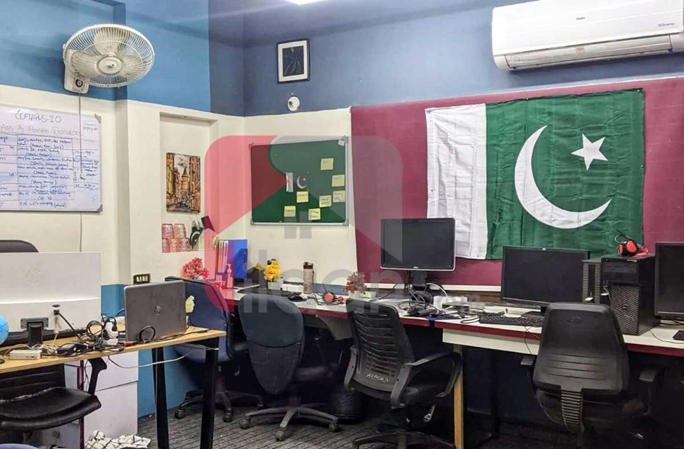 999 Sq.ft Office for Rent in PECHS, Karachi