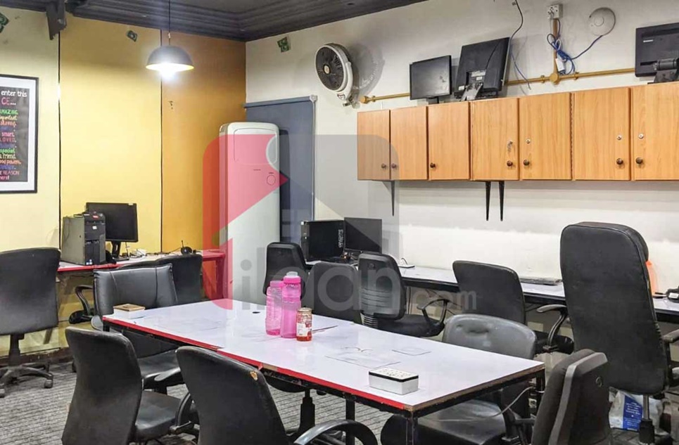 999 Sq.ft Office for Rent in PECHS, Karachi