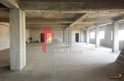 11.11 Kanal Building for Rent on Main Boulevard, Gulberg-3, Lahore
