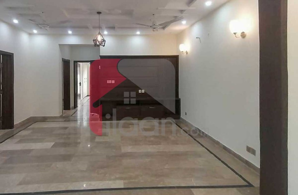 10 Marla House for Rent in Johar Block, Sector E, Bahria Town, Karachi