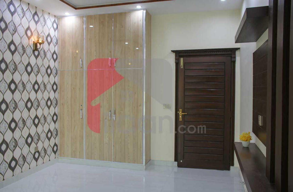 10 Marla House for Sale in Gulshan-e-Lahore, Lahore