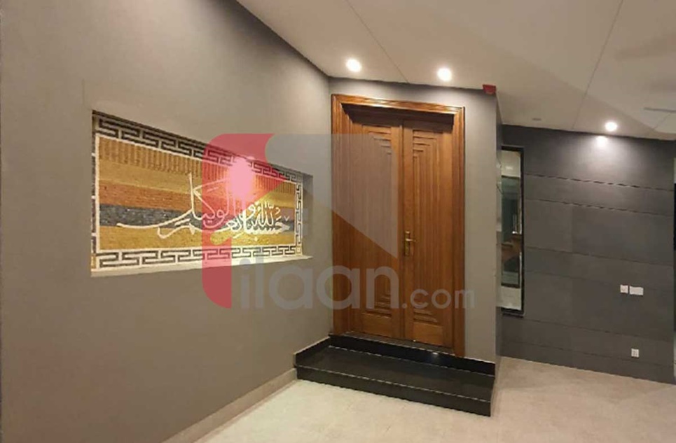 10 Marla House for Sale in Block Y, Phase 7, DHA Lahore