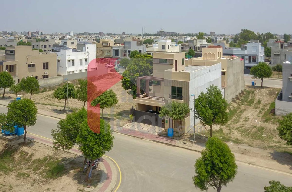 9 Marla House for Sale in Southern Block, Phase 1, Bahria Orchard, Lahore