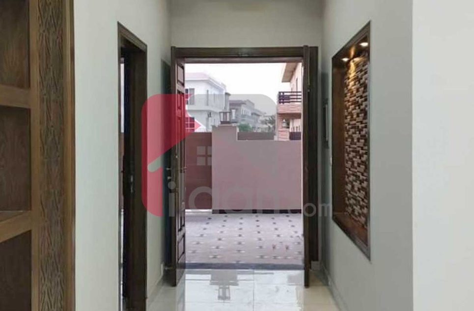 10 Marla House for Rent in Phase 2, Bahria Town, Rawalpindi