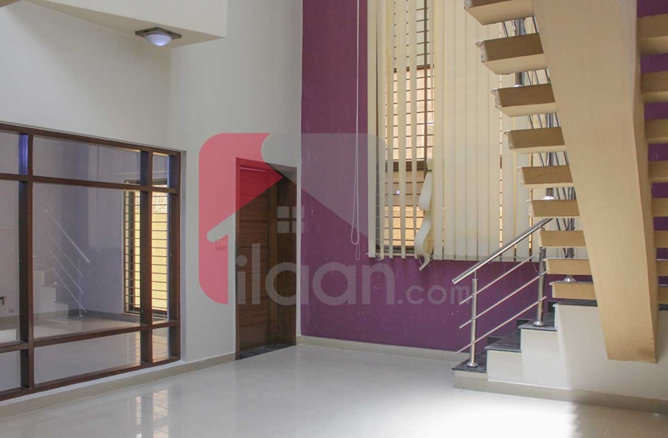 10 Marla House for Rent in Block A, Tariq Gardens, Lahore