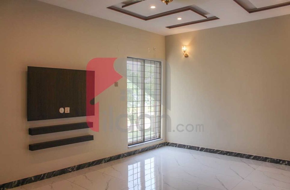 1 Kanal House for Sale in Canal Garden, Lahore