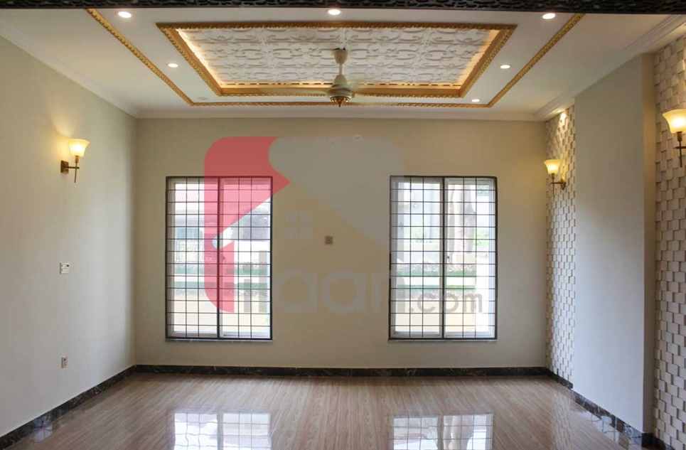 1 Kanal House for Sale in Canal Garden, Lahore
