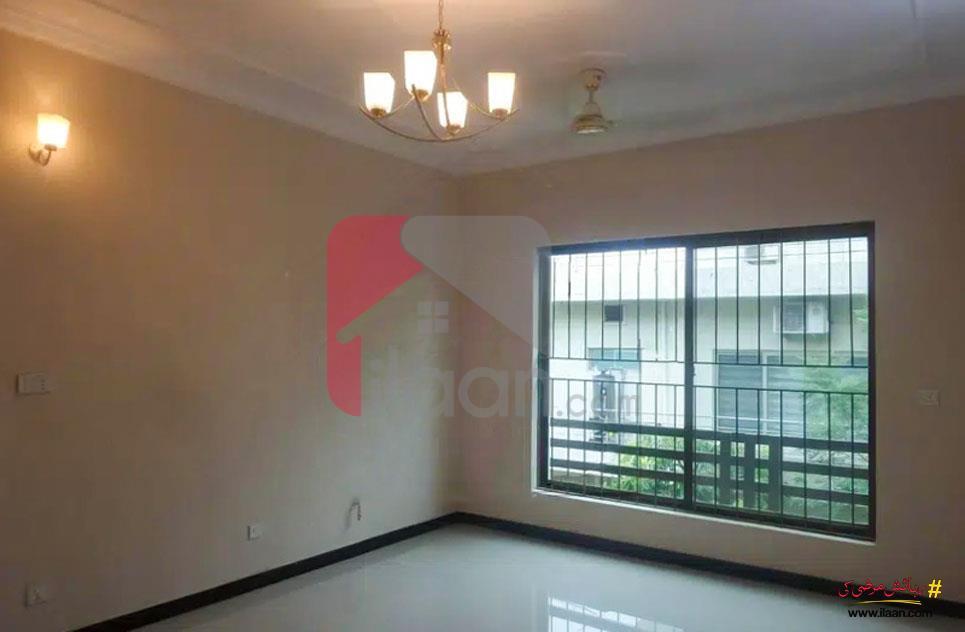 24 Marla House for Sale in I-8/2, Islamabad