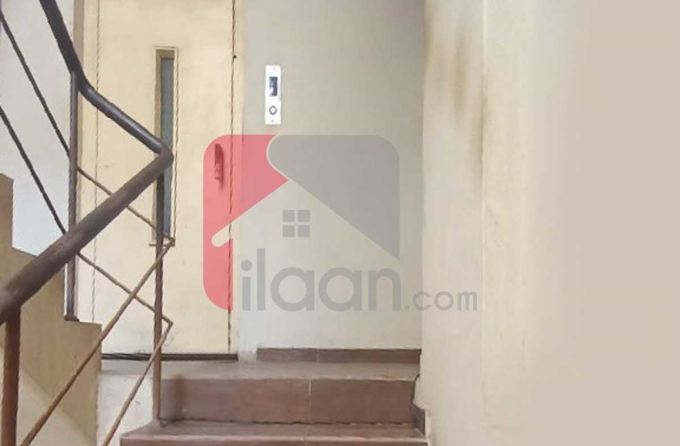 600 Sq.ft Office for Sale in Bukhari Commercial Area, Phase 6, DHA Karachi