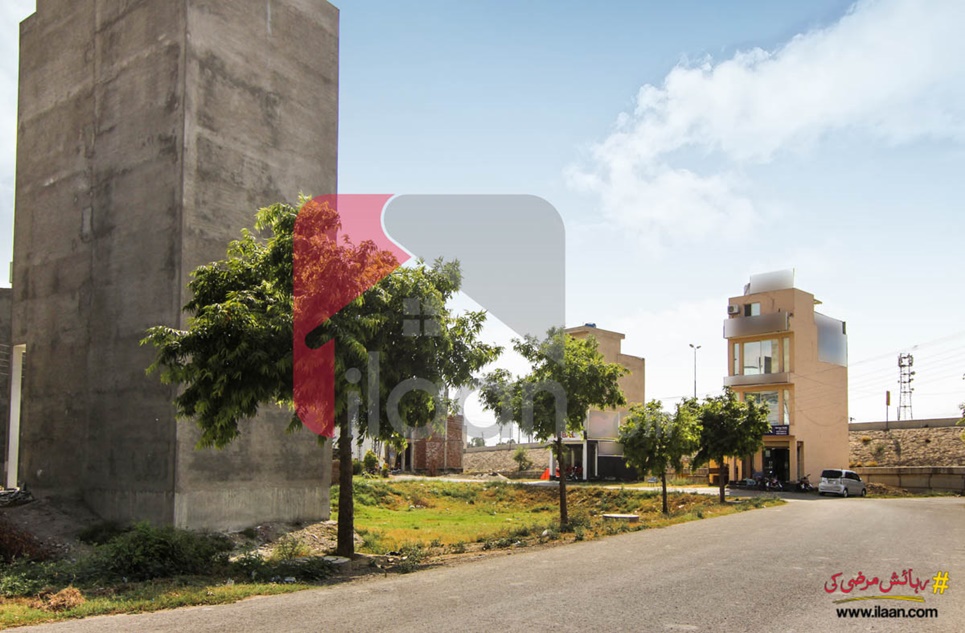 10 Marla House for Rent in Bankers Co-operative Housing Society, Lahore