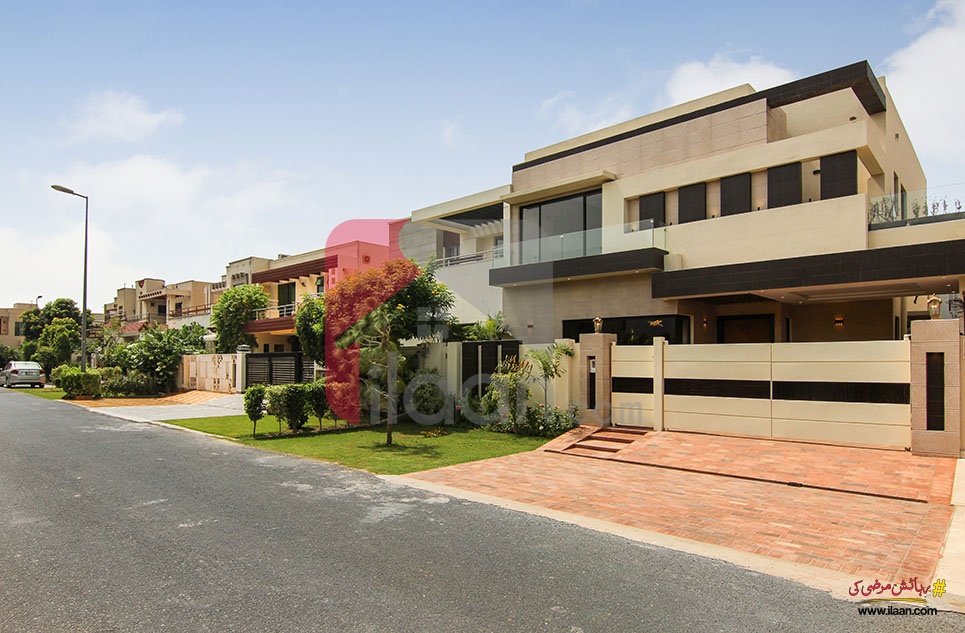 10 Marla House for Sale in Block D, Phase 5, DHA Lahore