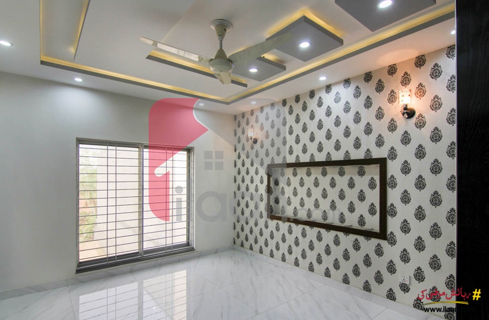 8 Marla House for Sale in Jasmine Block, Sector C, Bahria Town, Lahore