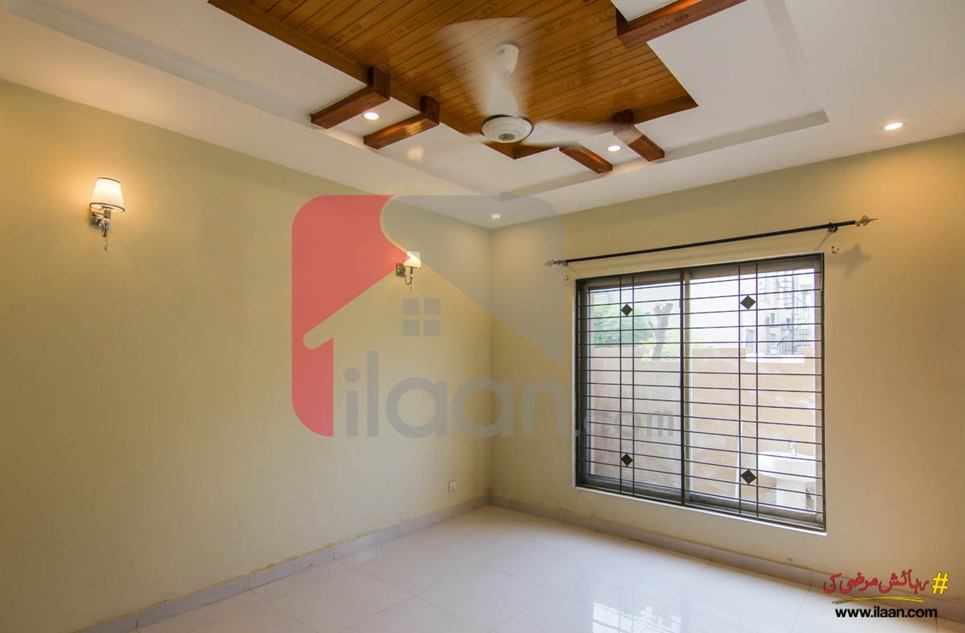 8 Marla House for Sale in Umar Block, Bahria Town, Lahore