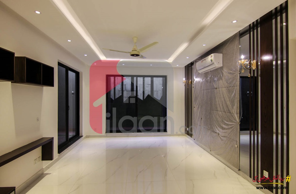 1 Kanal House for Sale in Block G, Phase 6, DHA Lahore