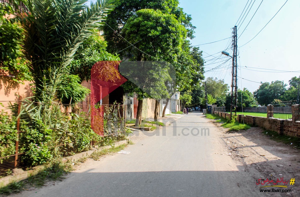 2.5 Marla Commercial Plot for Sale in Officer Colony, Lahore