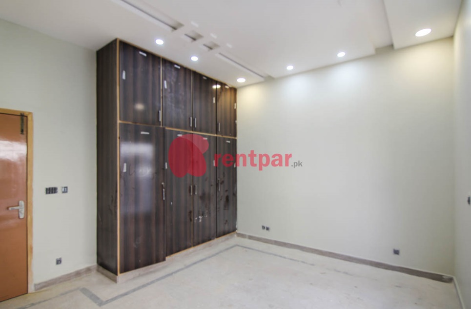 10 Marla House for Rent in Phase 2, Bahria Orchard, Lahore
