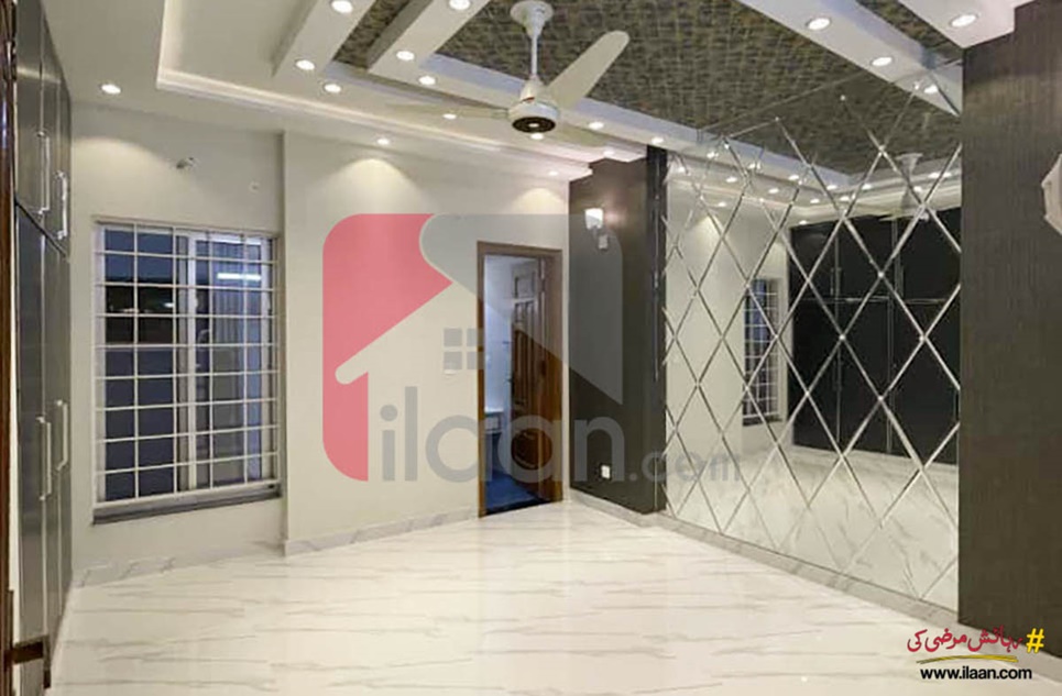 10 Marla House for Sale in Janiper Block, Bahria Town, Lahore 