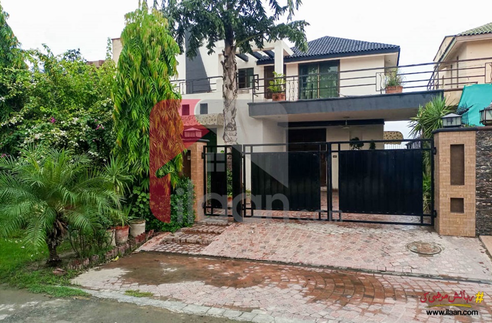10 Marla House for Sale in Block R, Khayaban-e-Amin, Lahore