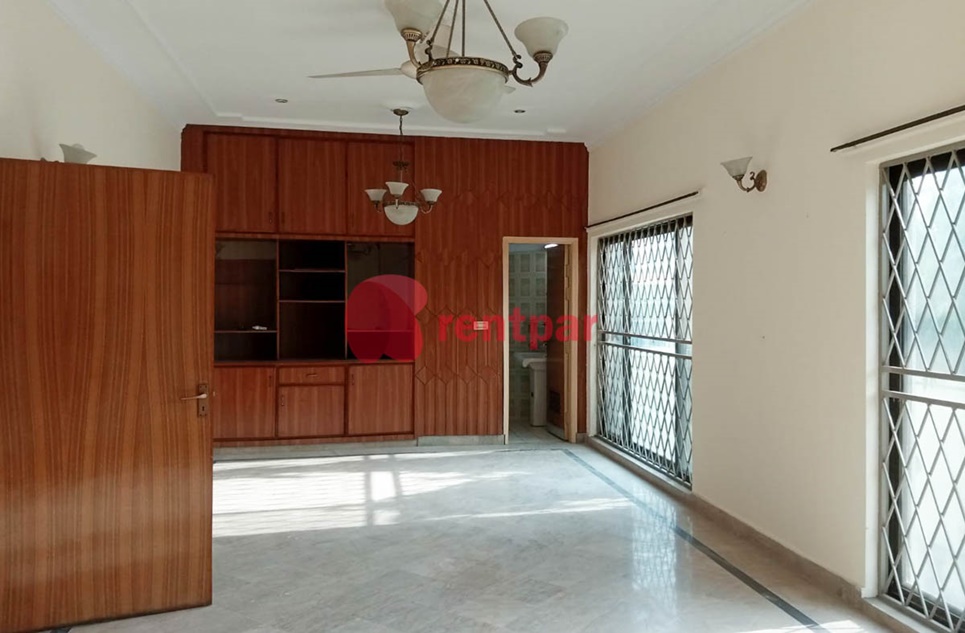 13 Marla House for Rent in Phase 4, DHA Lahore
