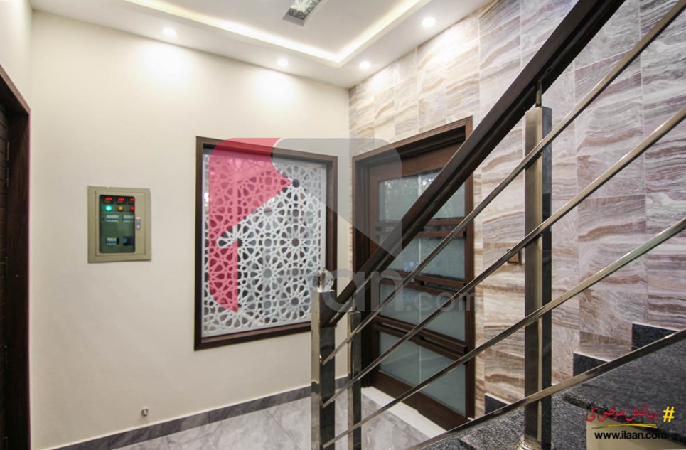 10 Marla House for Sale in Block CC, Sector D, Bahria Town, Lahore
