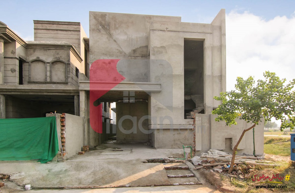 10 Marla Gray Structure House for Sale in Block M3 A, Lake City, Lahore