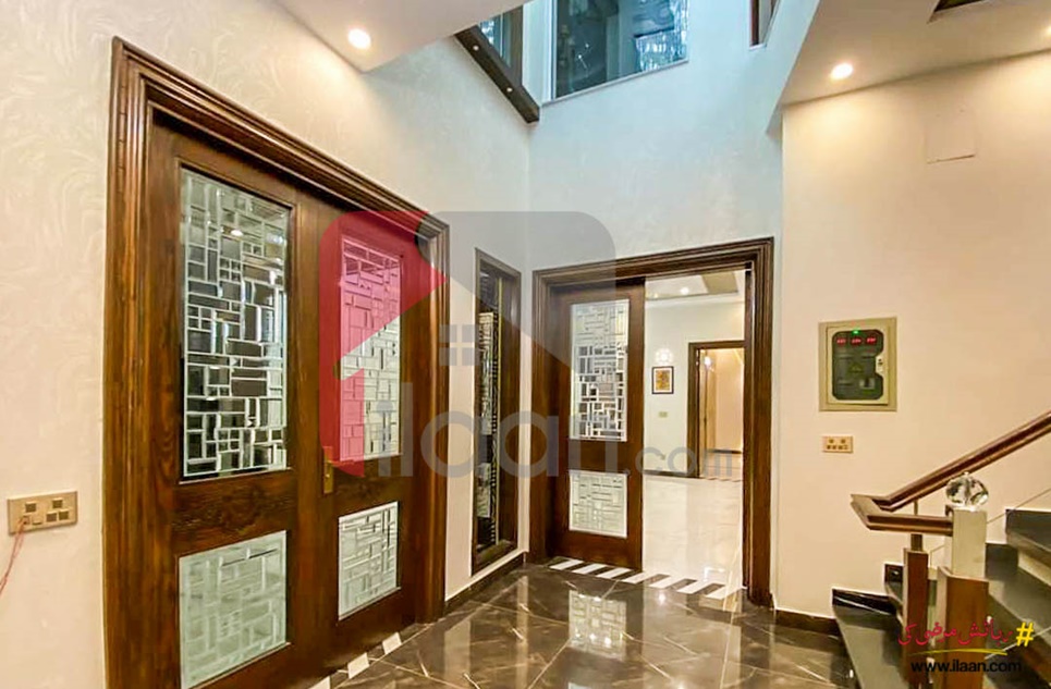 11 Marla House for Sale in Takbeer Block, Sector B, Bahria Town, Lahore