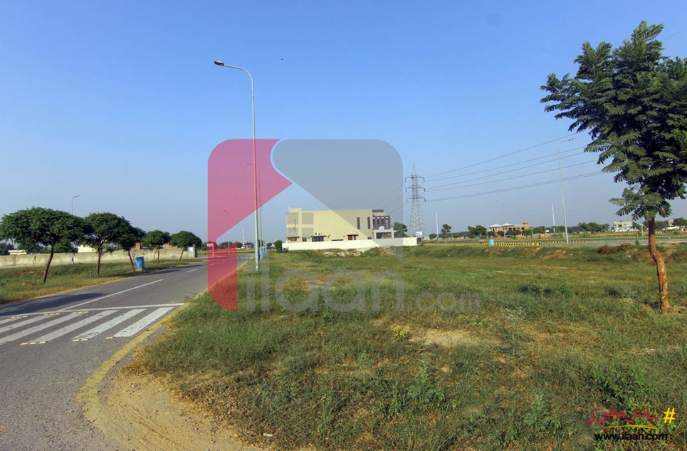 1 Kanal Plot (Plot no 899) for Sale in Block W, Phase 8, DHA Lahore