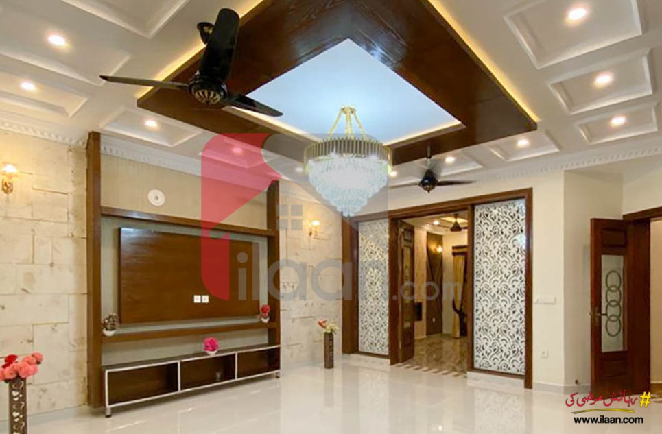 10 Marla House for Sale in Tulip Block, Sector C, Bahria Town, Lahore