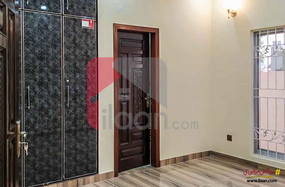 8 Marla House for Sale in Ali Block, Sector B, Bahria Town, Lahore