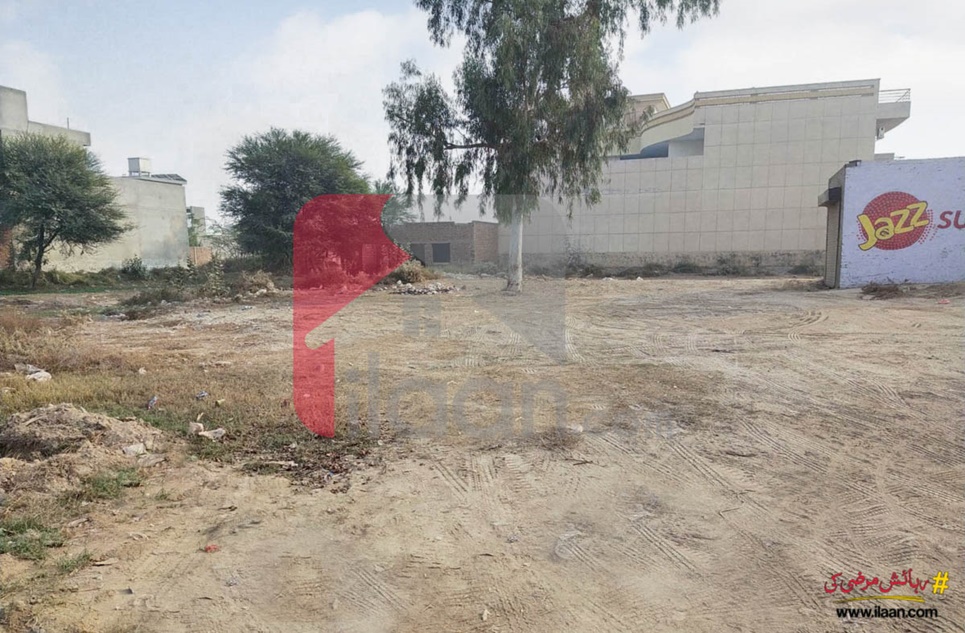 8 Marla Plot for Sale in Bukhari Chowk, Shujabad, Multan