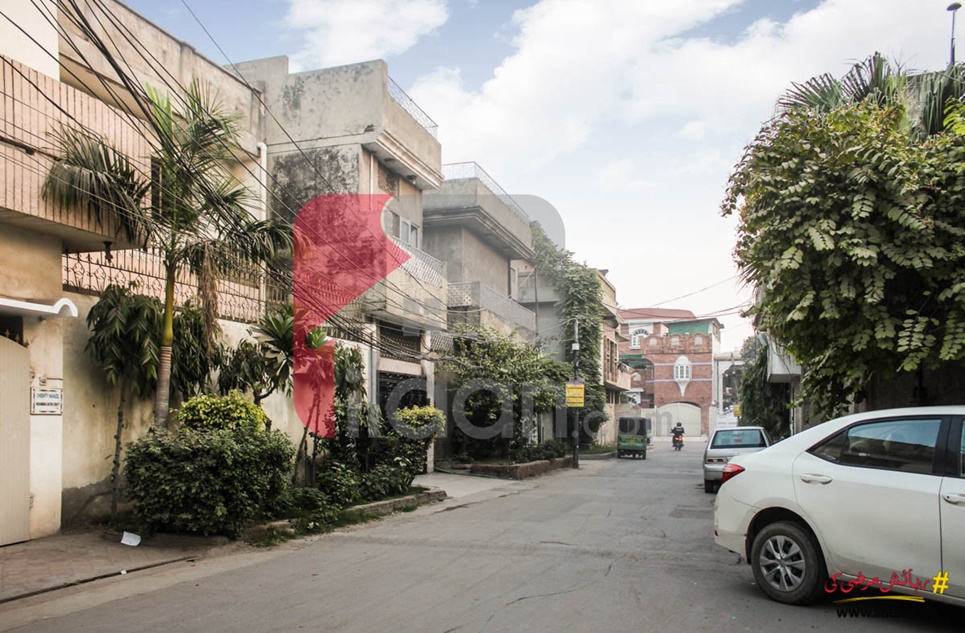 9 marla house for sale in Islampura, Lahore