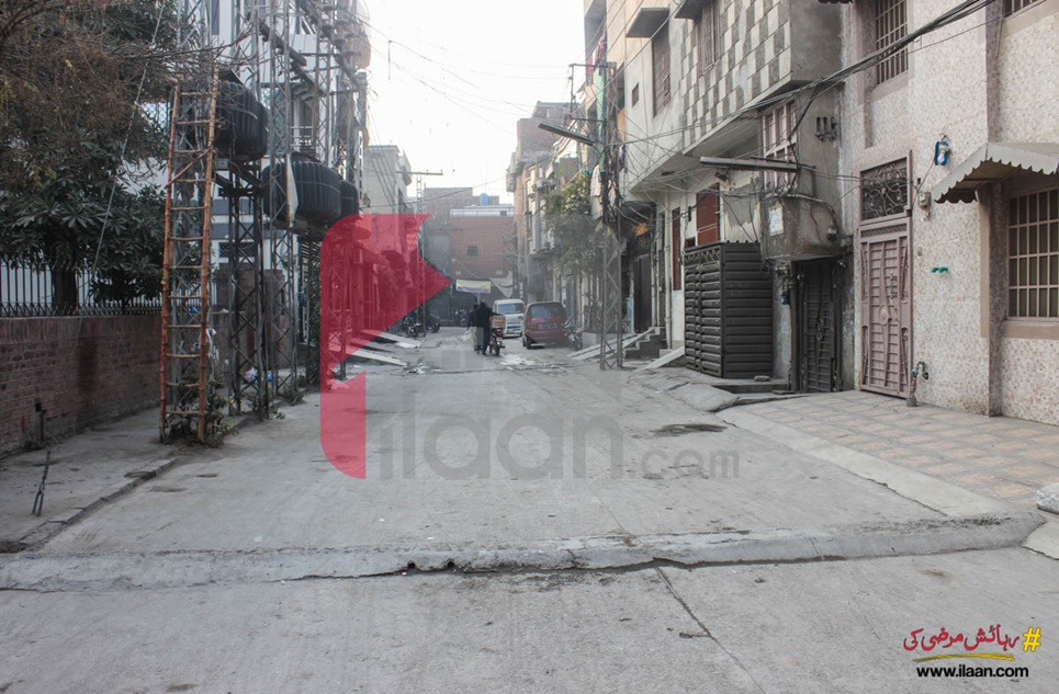 1.5 Marla Shop for Sale in Chah Miran, Lahore