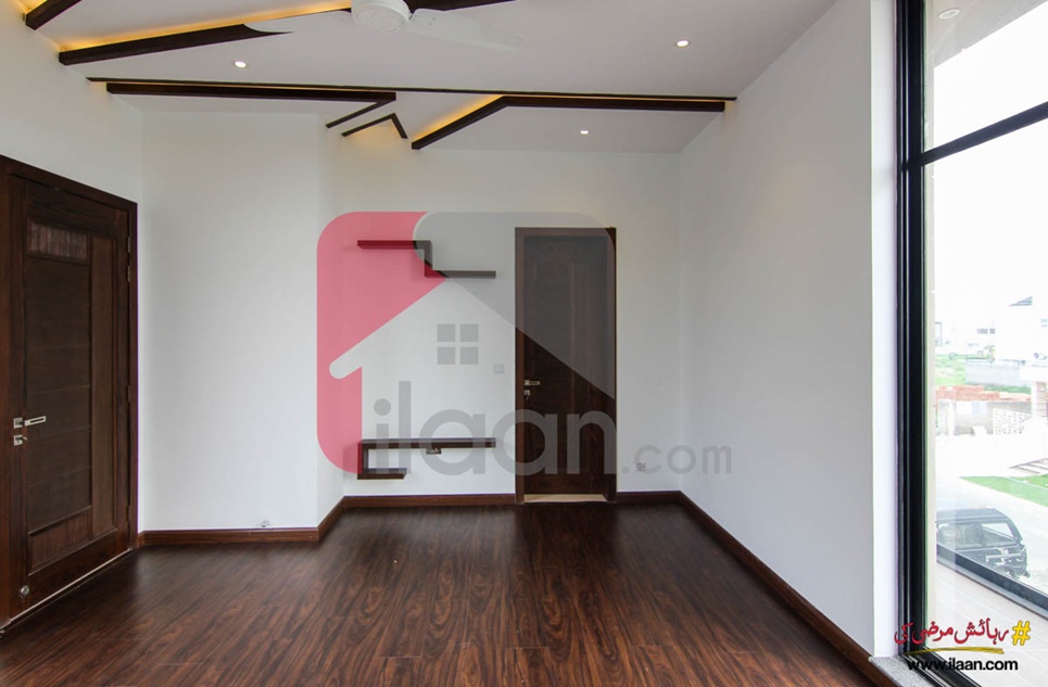 1 Kanal House for Sale in Block P, Phase 8 - Air Avenue, DHA Lahore