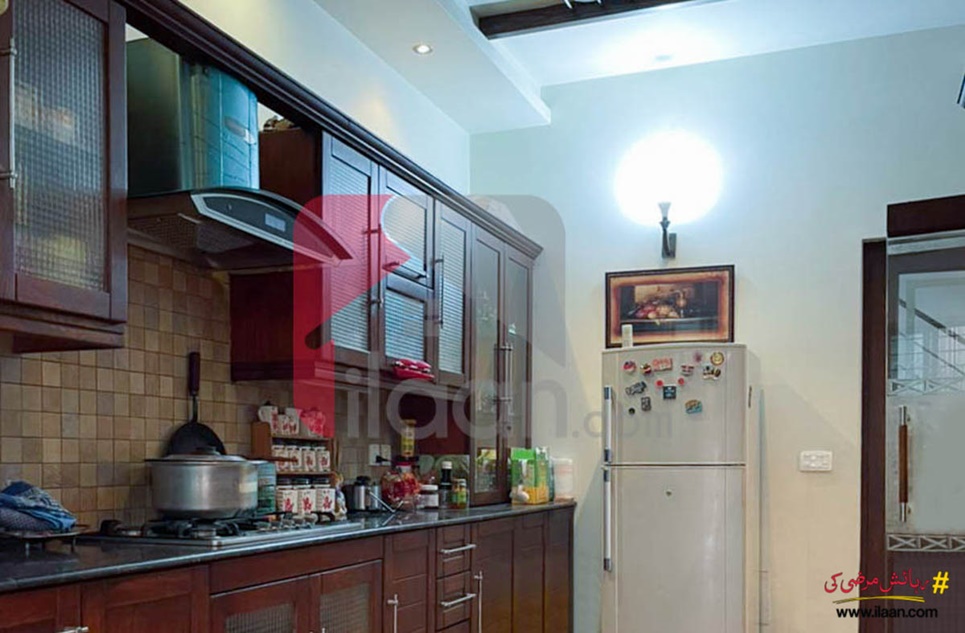 10 Marla House for Sale in Amir Town, Canal Road, Lahore