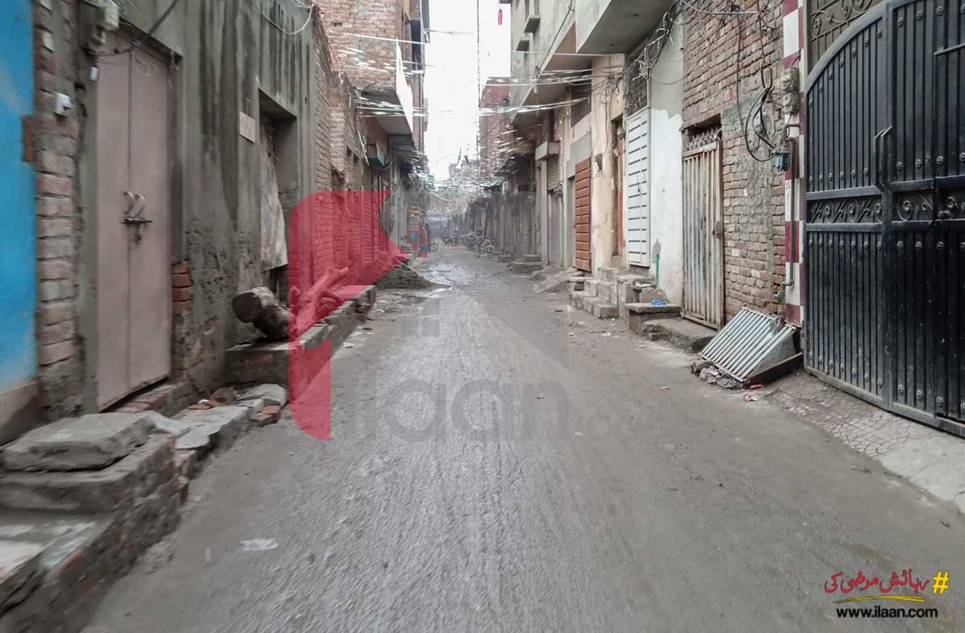 81 Sq.ft Shop for Sale in Liaquatabad, Lahore