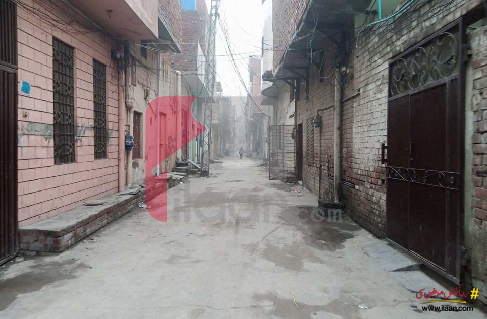 81 Sq.ft Shop for Sale in Liaquatabad, Lahore