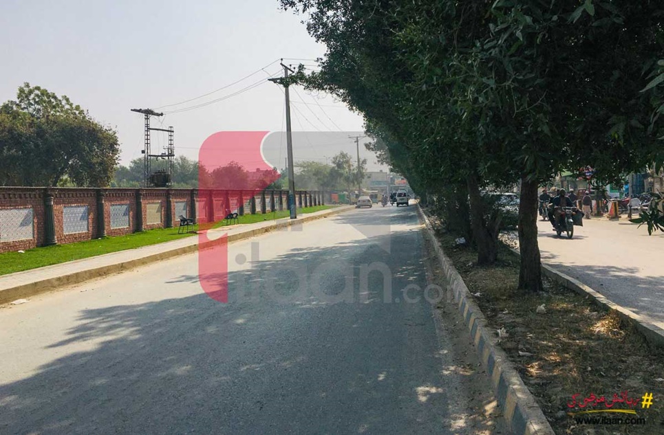 8 Marla Commercial Plot for Sale on Gulberg Road, Bahawalpur