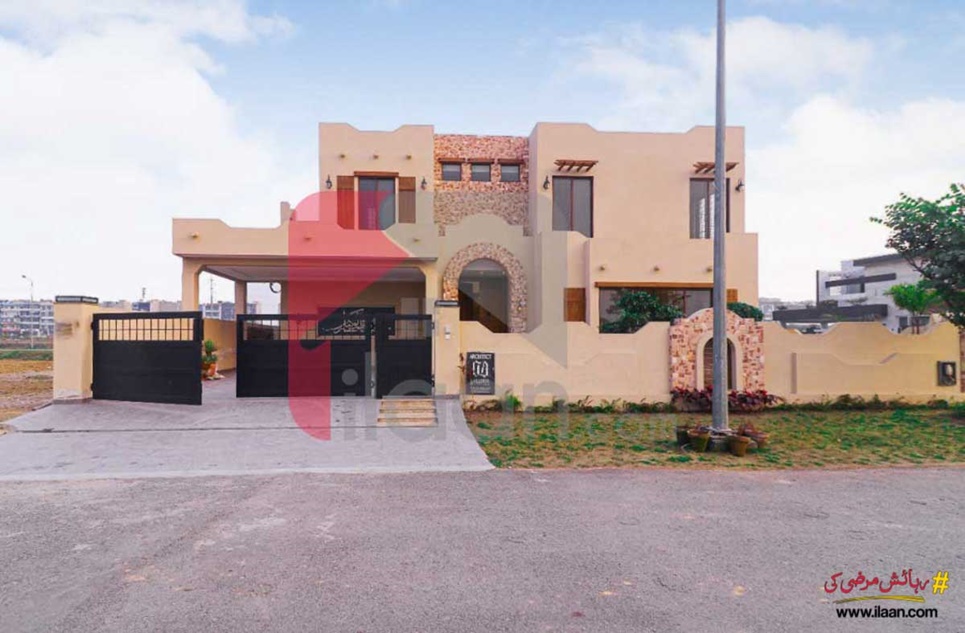 1 Kanal House for Sale in Phase 8, DHA Lahore 