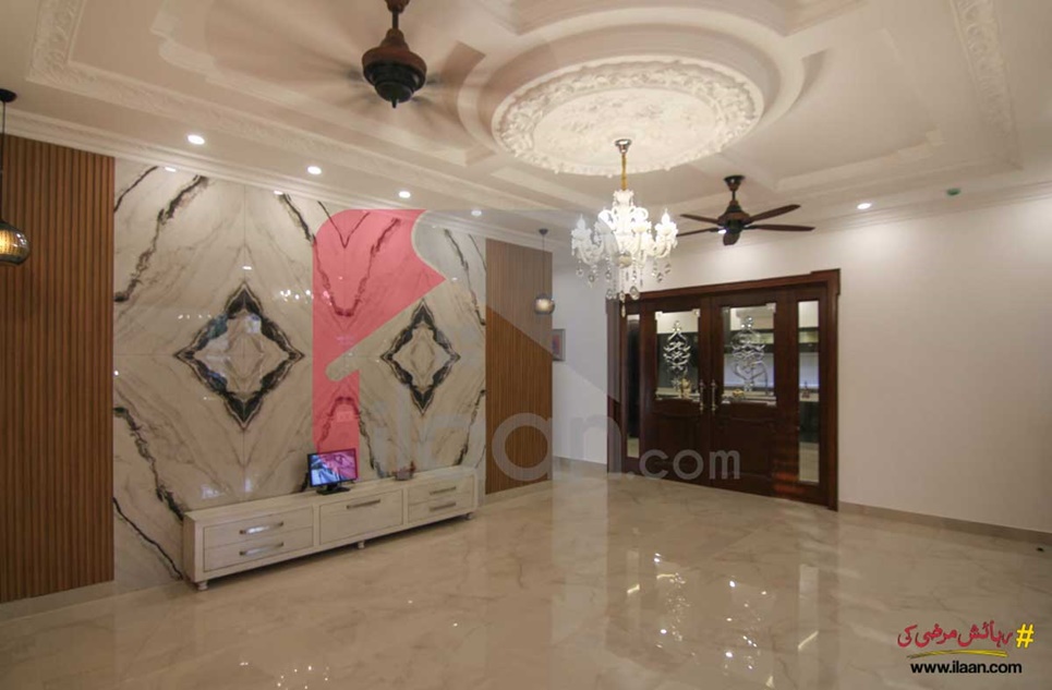 1 Kanal House for Sale in Block D, Phase 6, DHA Lahore