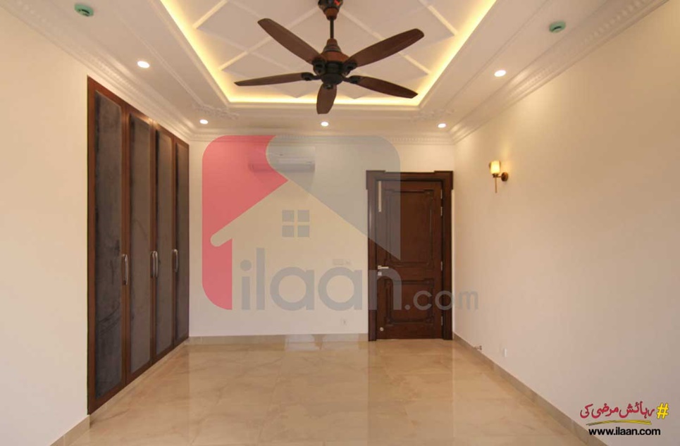 1 Kanal House for Sale in Block D, Phase 6, DHA Lahore