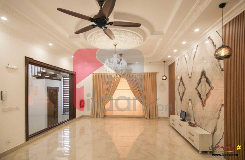 1 Kanal House for Sale in Block D, Phase 6, DHA Lahore