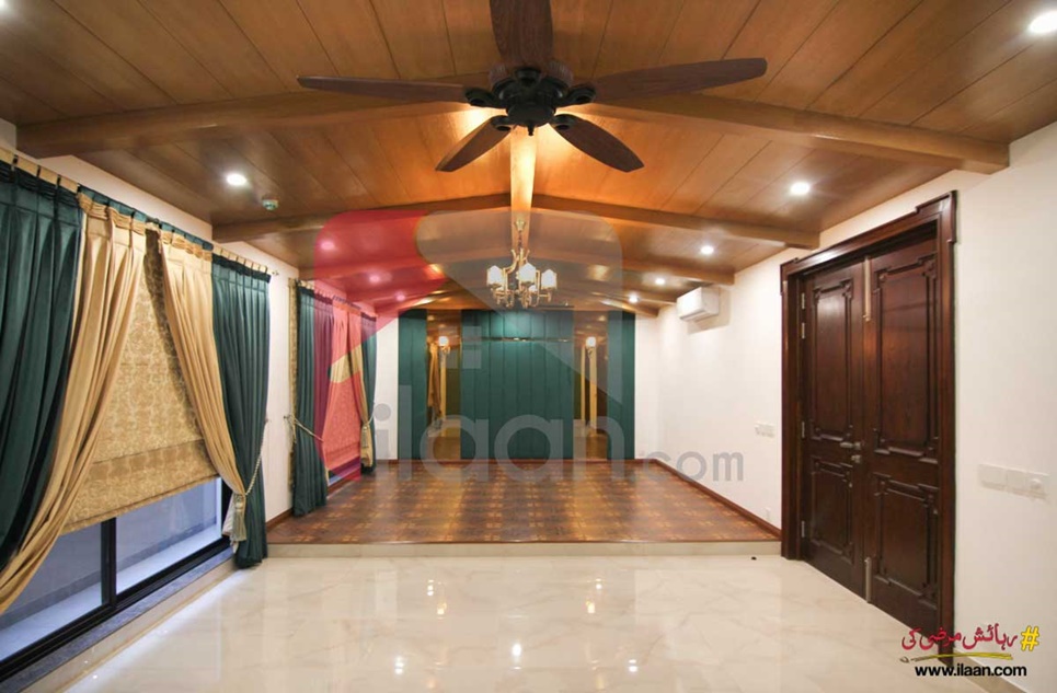 1 Kanal House for Sale in Block D, Phase 6, DHA Lahore