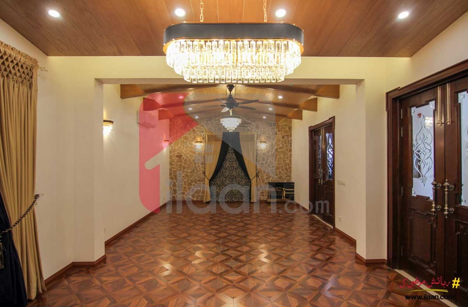 1 Kanal House for Sale in Block D, Phase 6, DHA Lahore